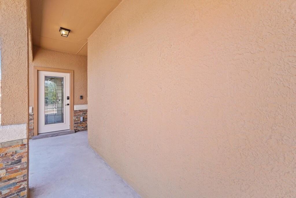 852 Lemington St - Photo 2 of 35