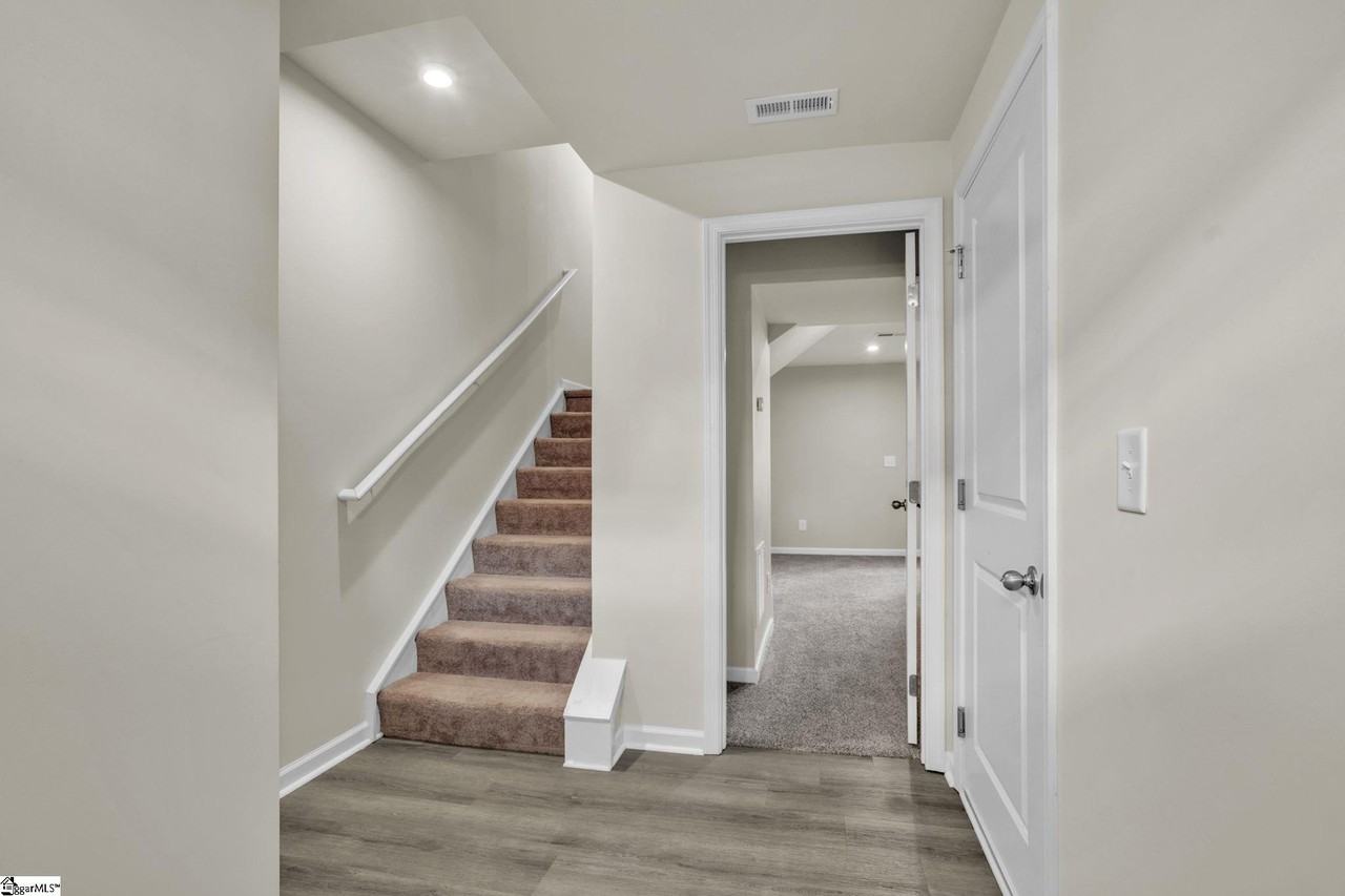 26 High Pine Trl - Photo 5 of 44