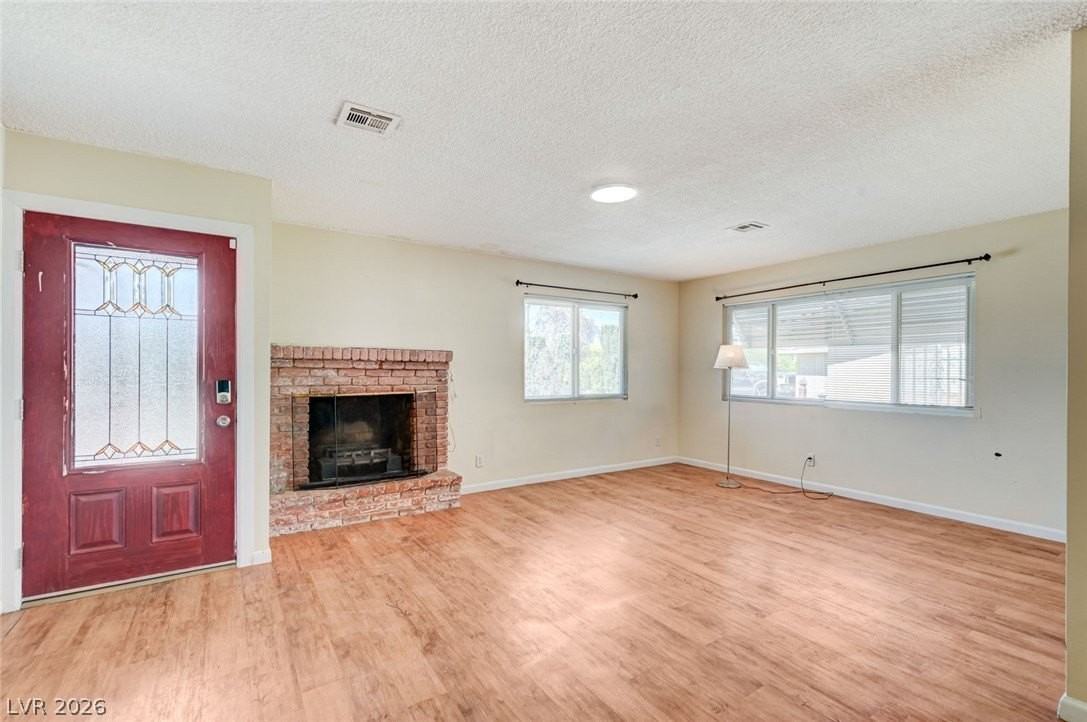 3917 W Oakey Blvd - Photo 5 of 35