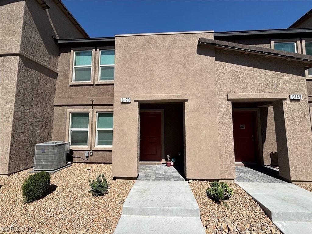 6173 Hibiscus Garden St - Photo 2 of 21