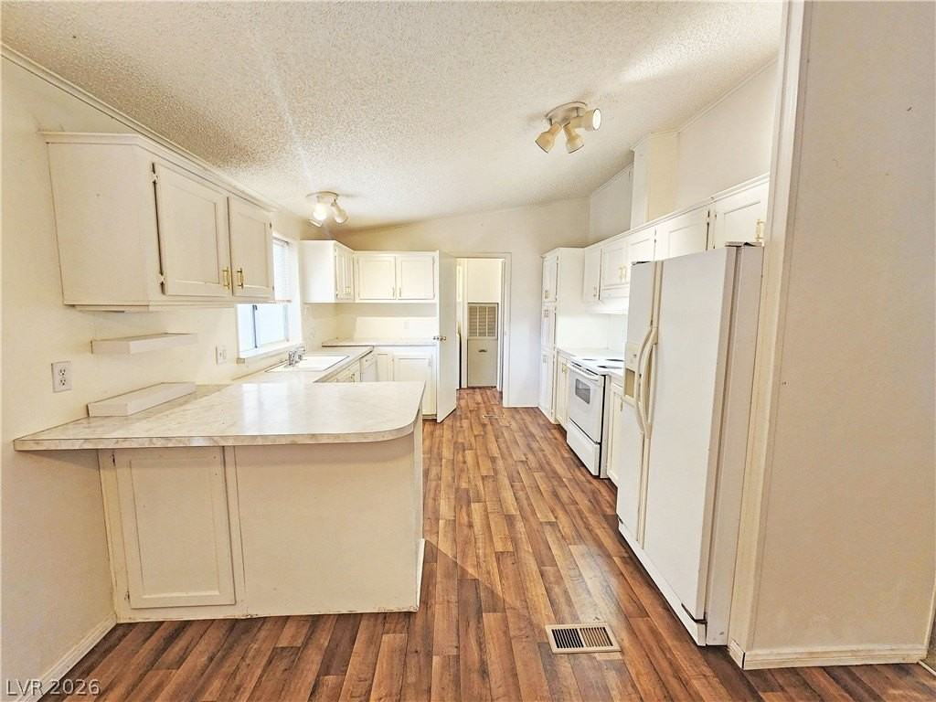 1441 W Betty Ave #1 - Photo 5 of 23