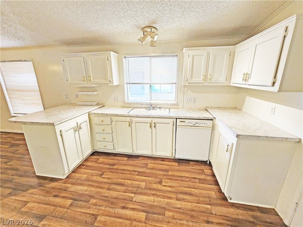 1441 W Betty Ave #1 - Photo 7 of 23