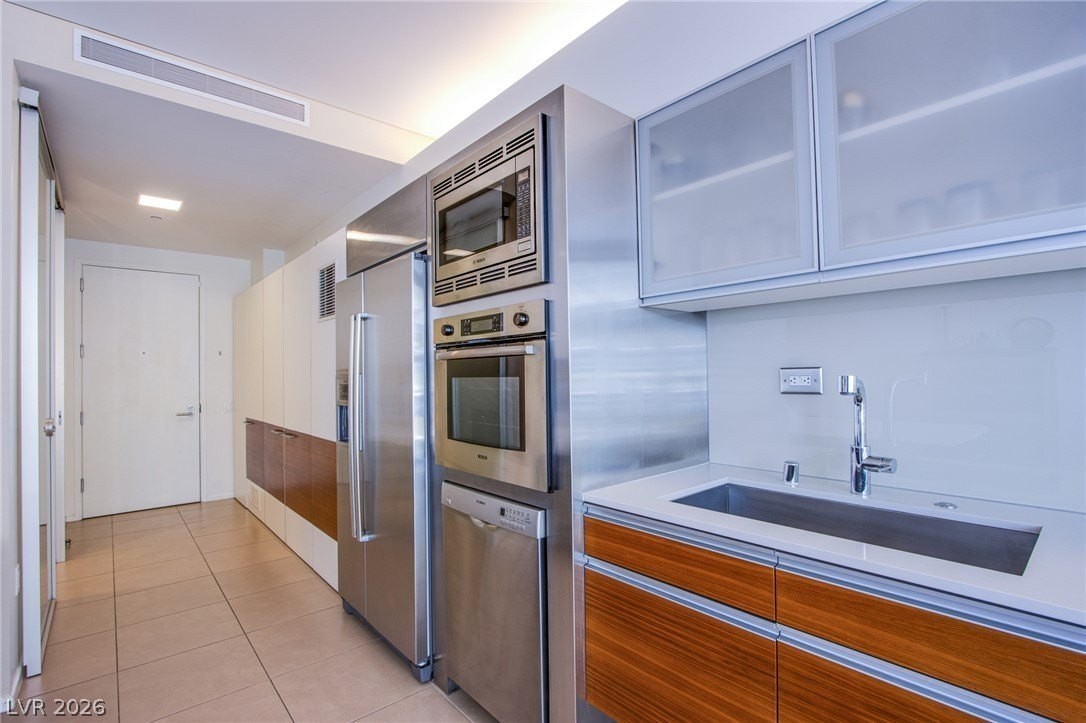 3722 Las Vegas Blvd S #1009 - Photo 6 of 15