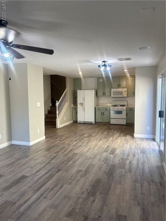 575 Primrose Hill Ave - Photo 3 of 14