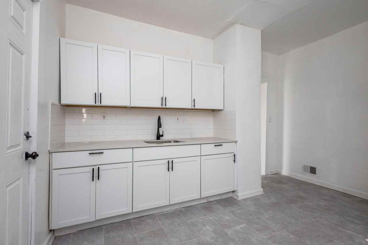 614 E Euclid St - Photo 2 of 11