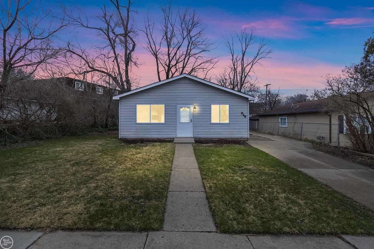 946 Fairview Ave