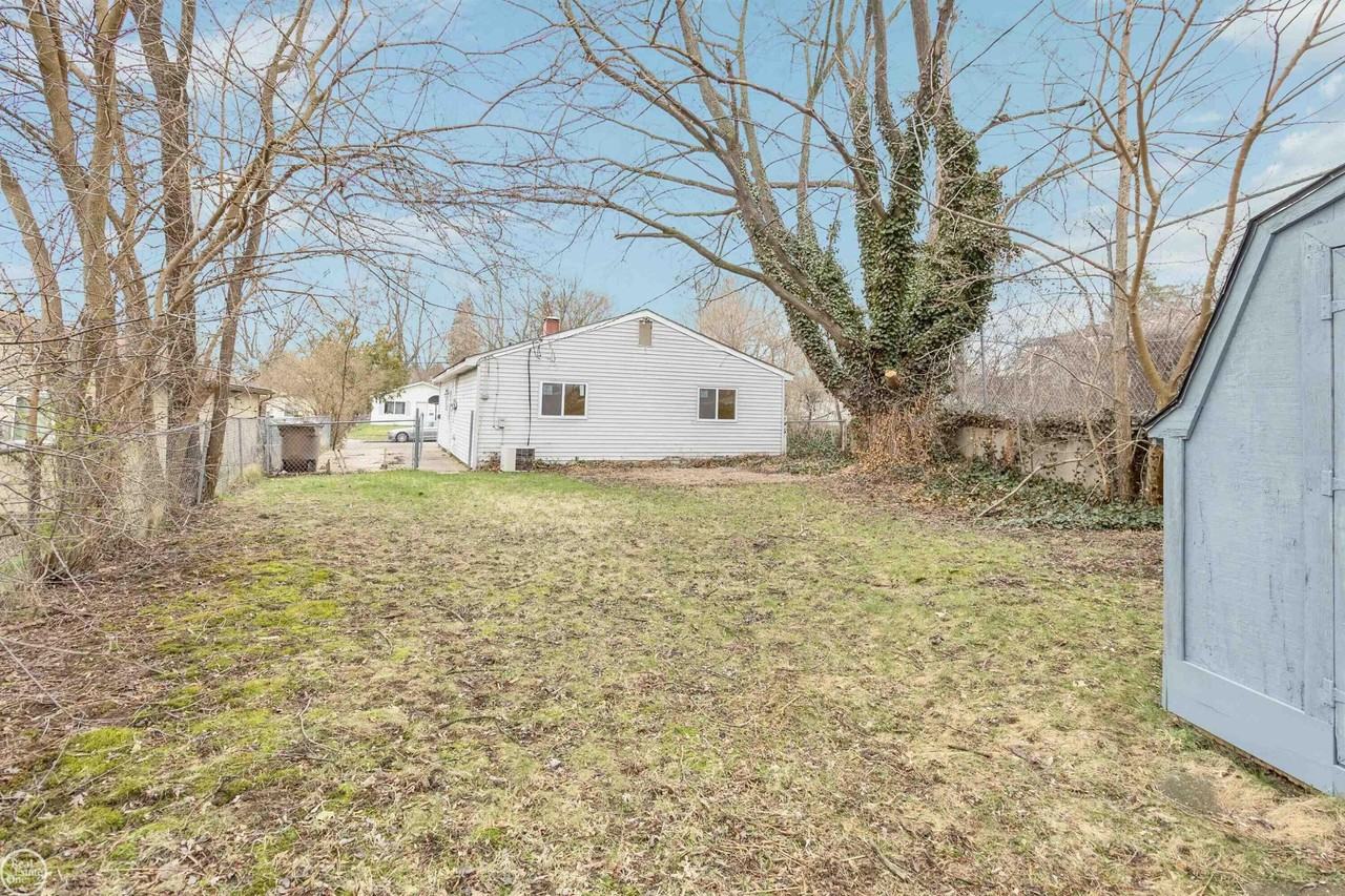 946 Fairview Ave - Photo 3 of 28