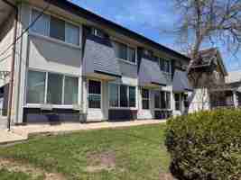 featured image of 442 S 1st St #1