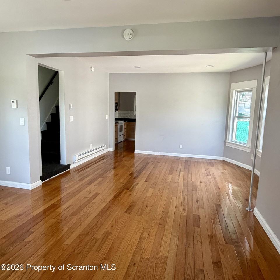 530 Myrtle St #1 - Photo 2 of 12