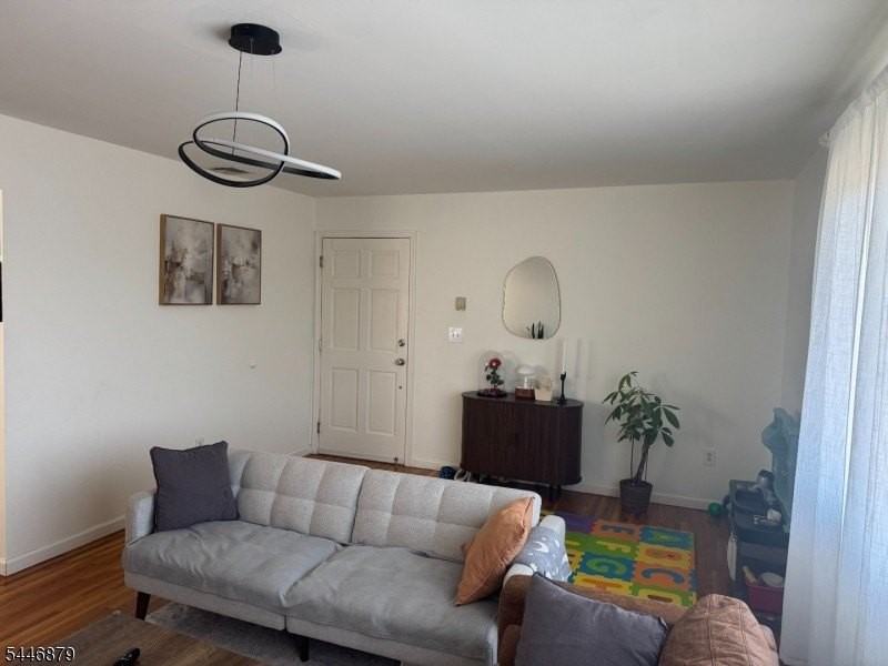 17 Banta Ave - Photo 4 of 15