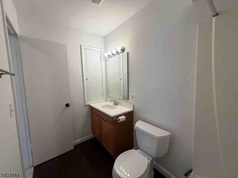 155 Landing Rd - Photo 5 of 9