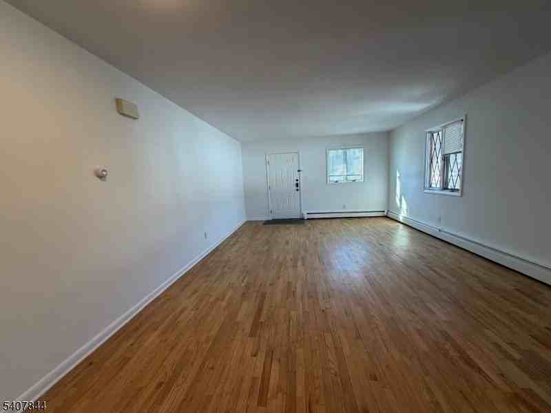 155 Landing Rd - Photo 7 of 9