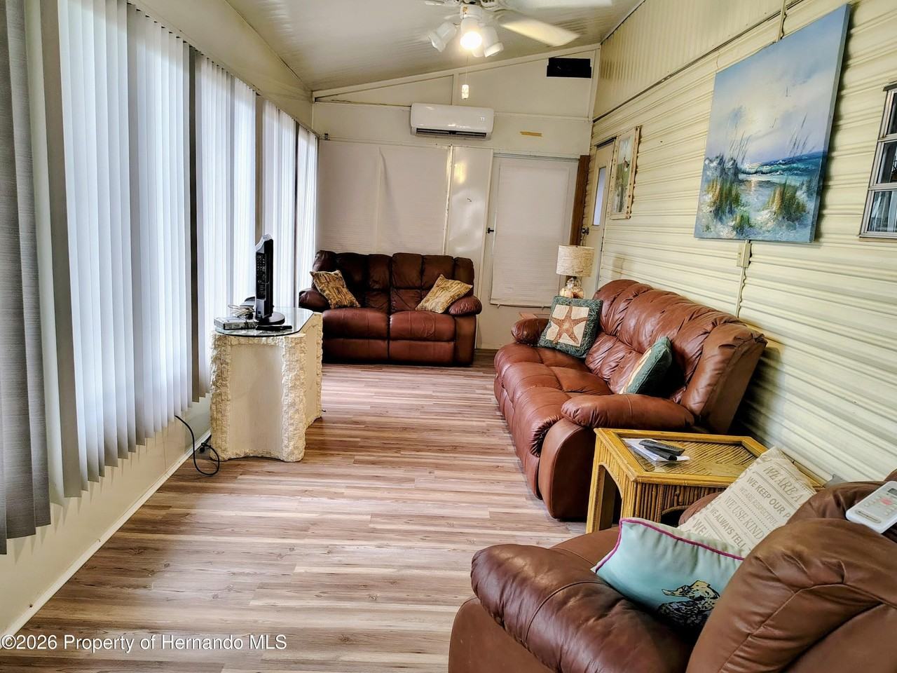 9349 Bob Cat Dr - Photo 2 of 12