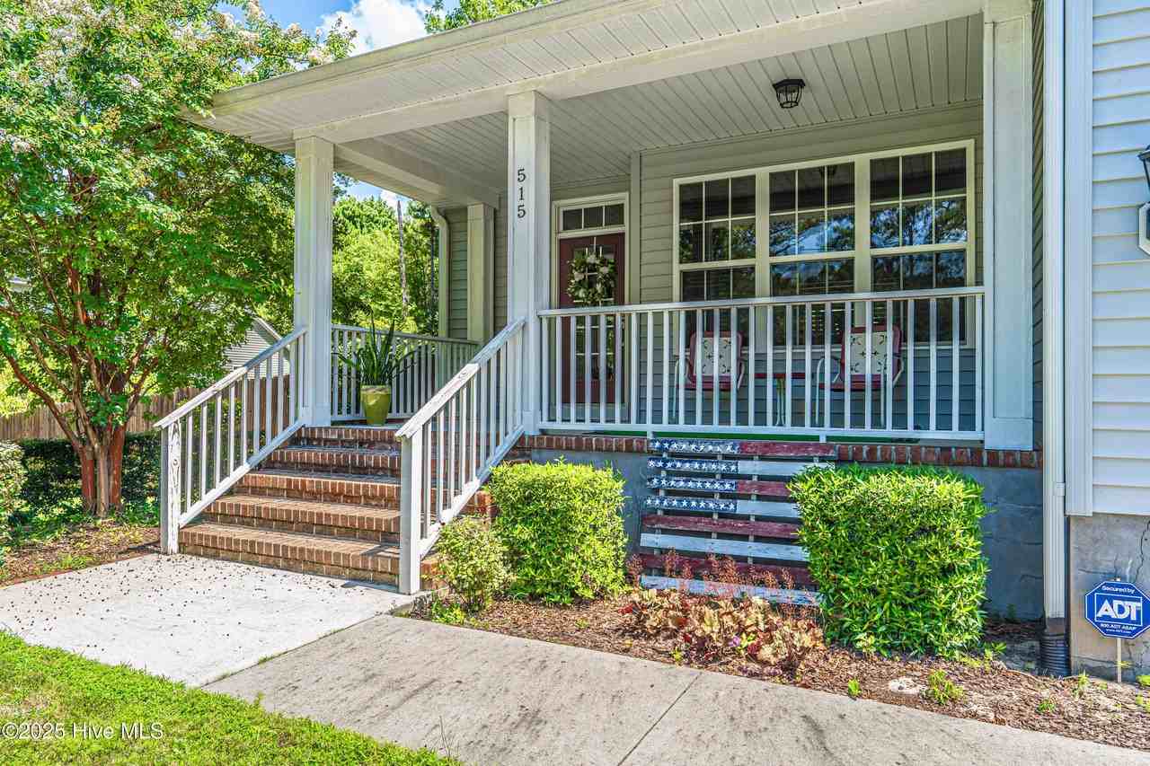 515 Clark St - Photo 2 of 50