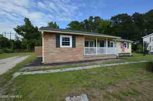 featured image of 1160 Onslow Pines Rd