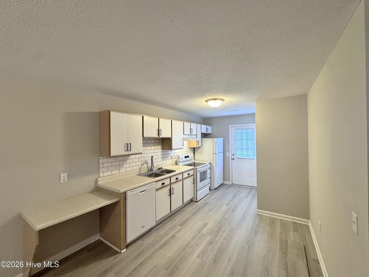 2209 Hurt Dr - Photo 6 of 17
