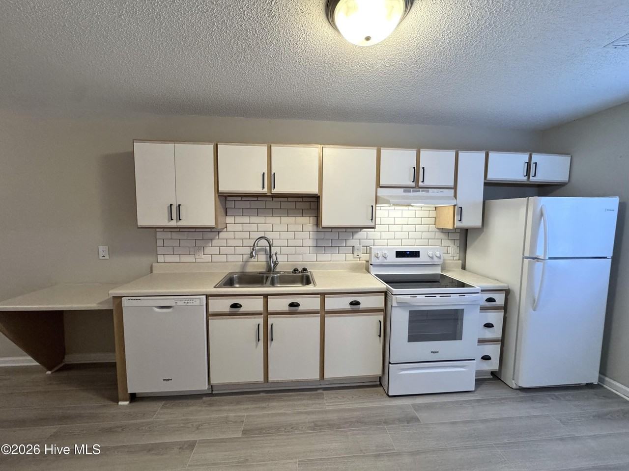 2209 Hurt Dr - Photo 7 of 17
