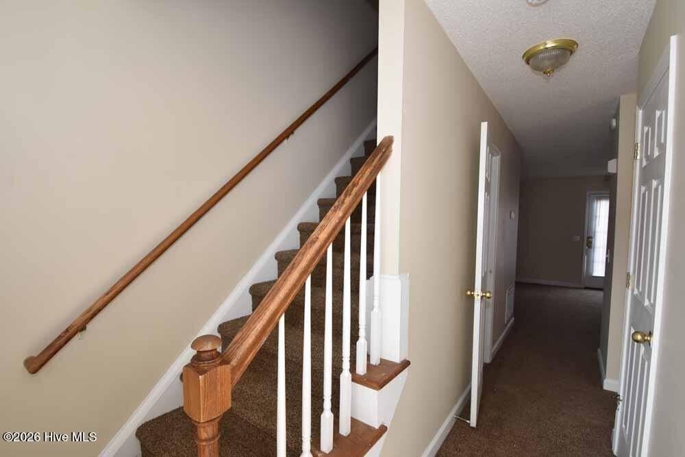 1231 Westridge Ct #A - Photo 4 of 13