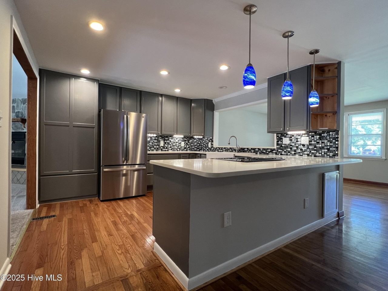 805 Gardenview Dr - Photo 6 of 26