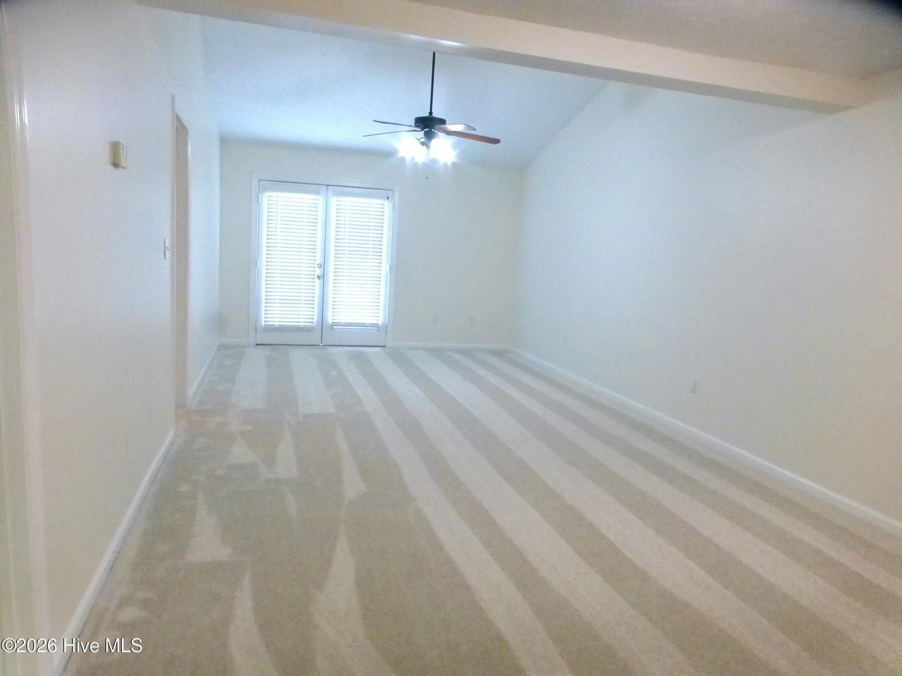 1433 Anna Way - Photo 2 of 12