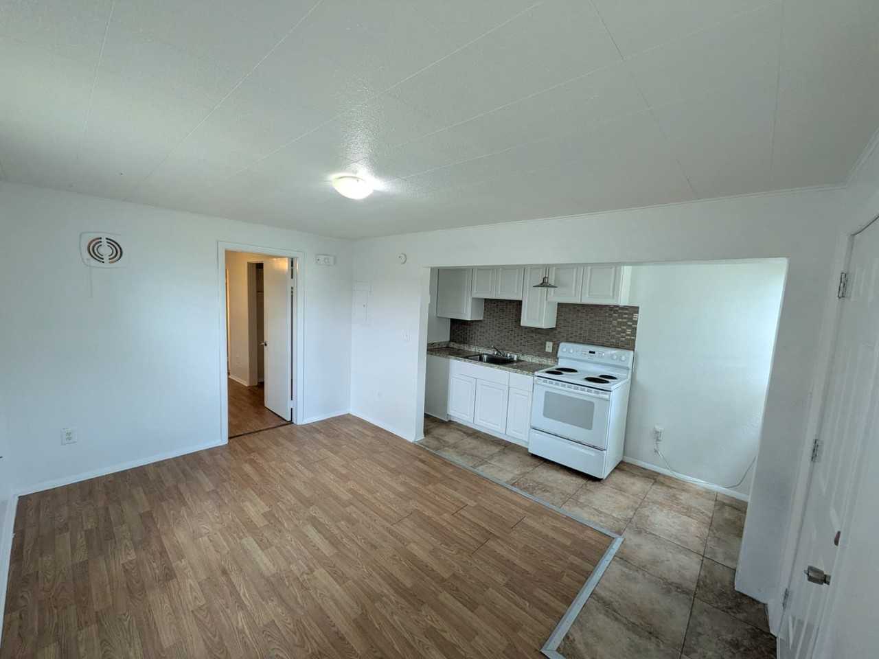 18 W 43rd St #18 - Photo 3 of 11