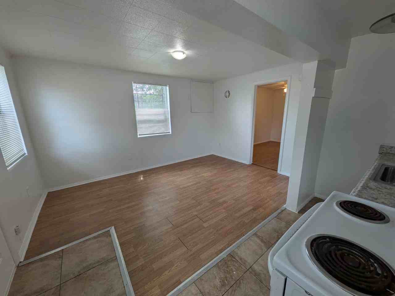 18 W 43rd St #18 - Photo 4 of 11