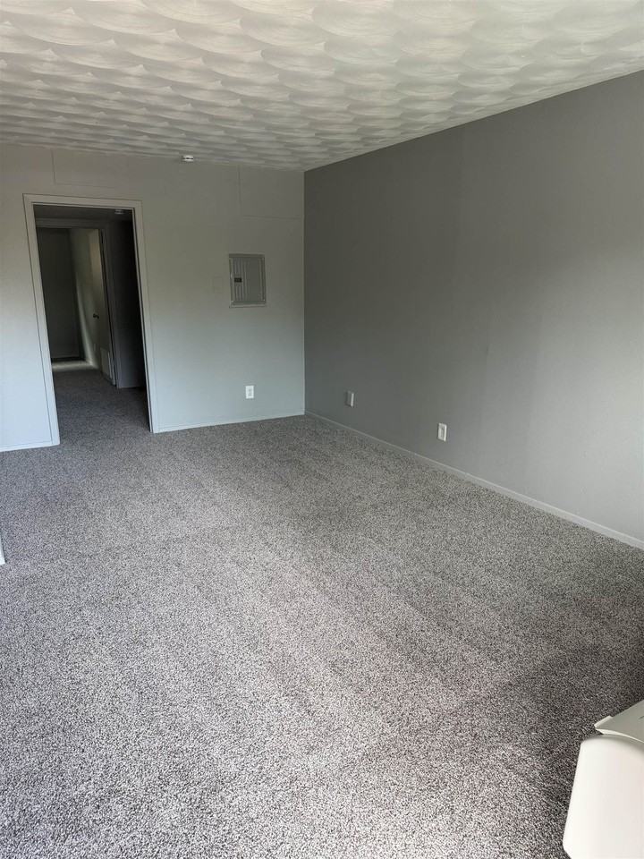 1200 N 4th St - Photo 2 of 12