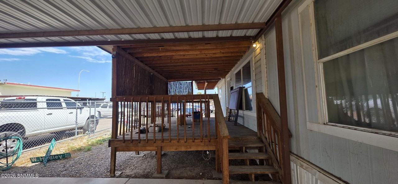 855 W Picacho Ave - Photo 4 of 8