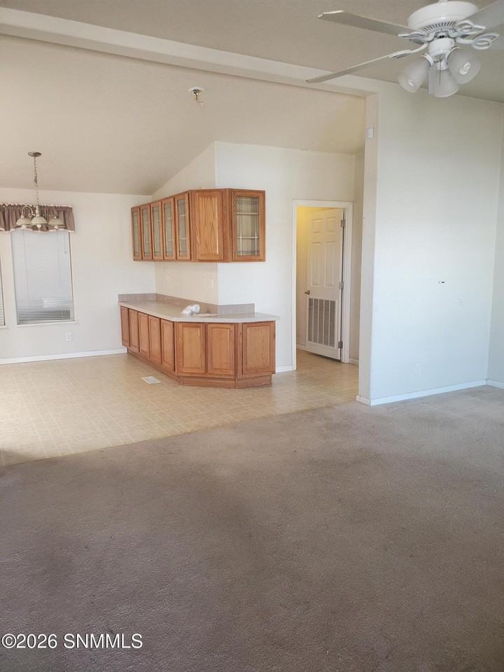 855 W Picacho Ave - Photo 7 of 8