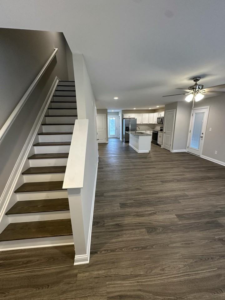 4009 Ruby Rose Rd - Photo 3 of 17