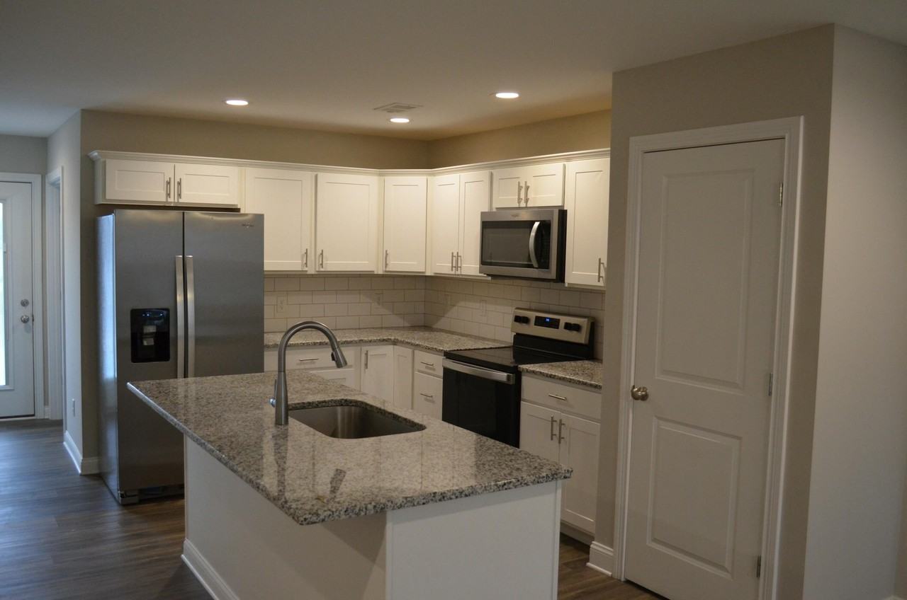 4009 Ruby Rose Rd - Photo 4 of 17