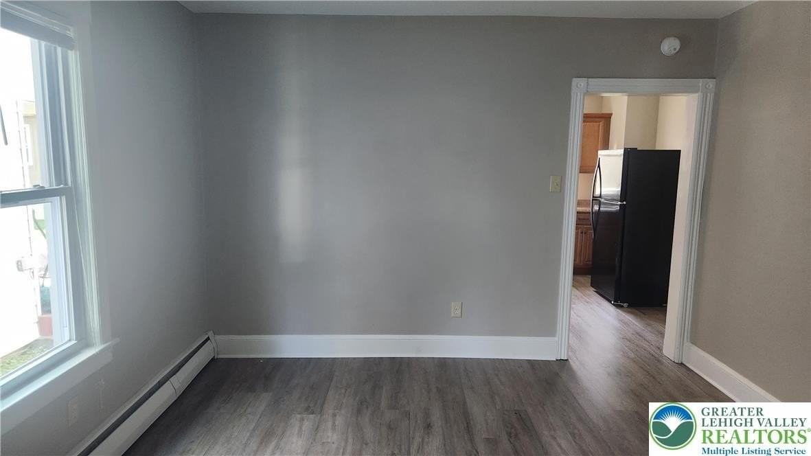 28 E Walnut St - Photo 4 of 15