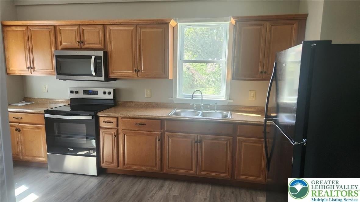 28 E Walnut St - Photo 6 of 15