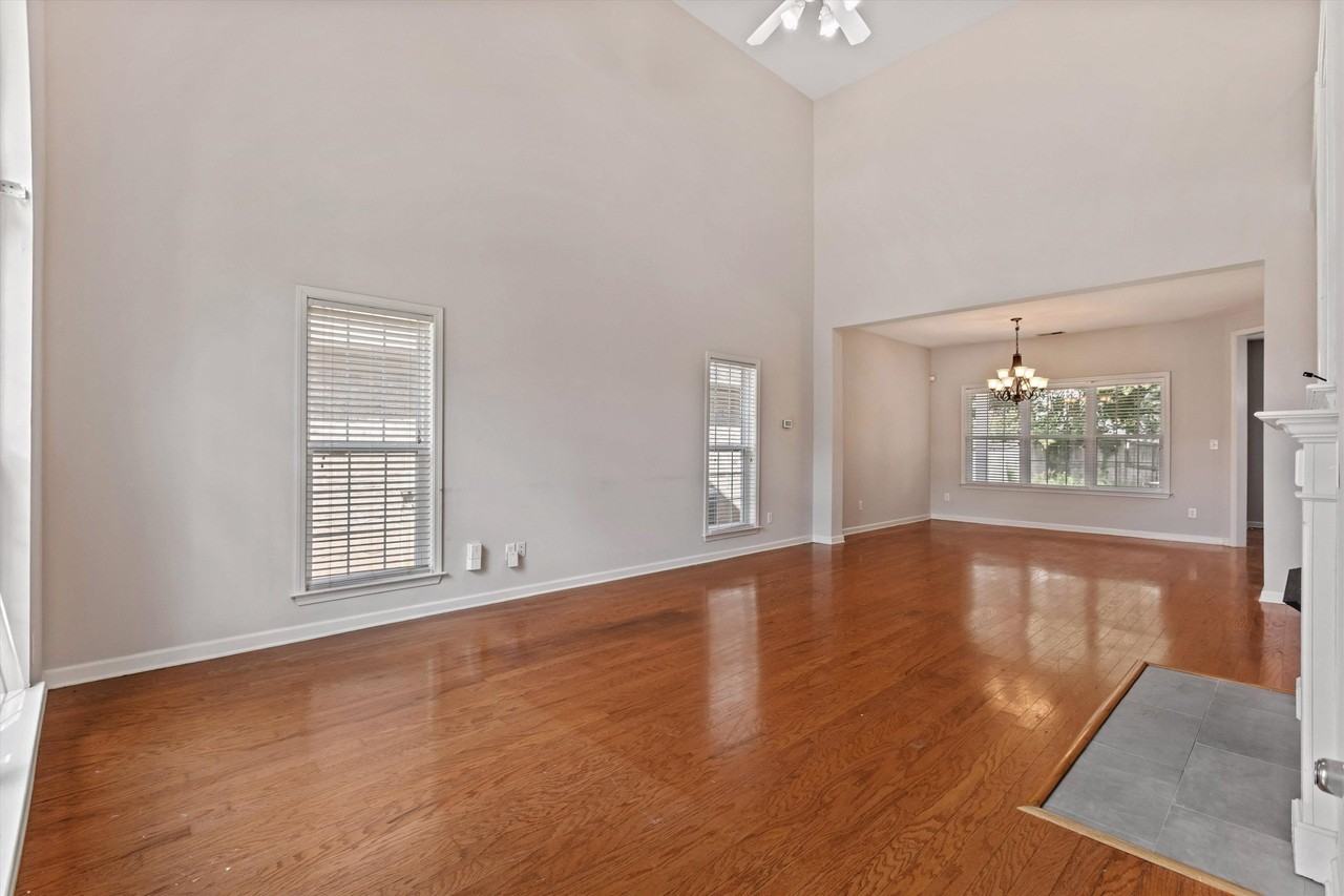 10492 Ashfarm Way - Photo 4 of 25