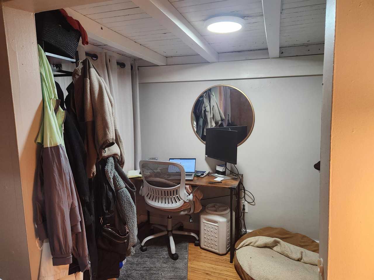 927 Pine St #102 - Photo 4 of 10
