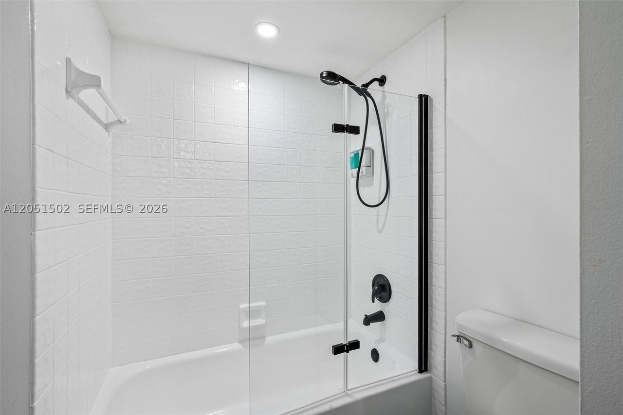 123 Deer Creek Blvd #203 - Photo 4 of 29