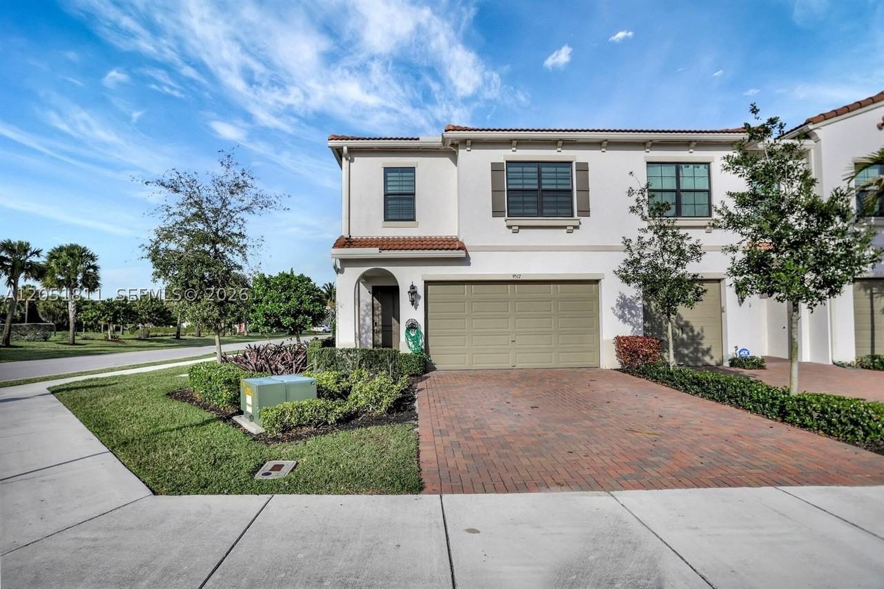 9517 Glider Way - Photo 2 of 50