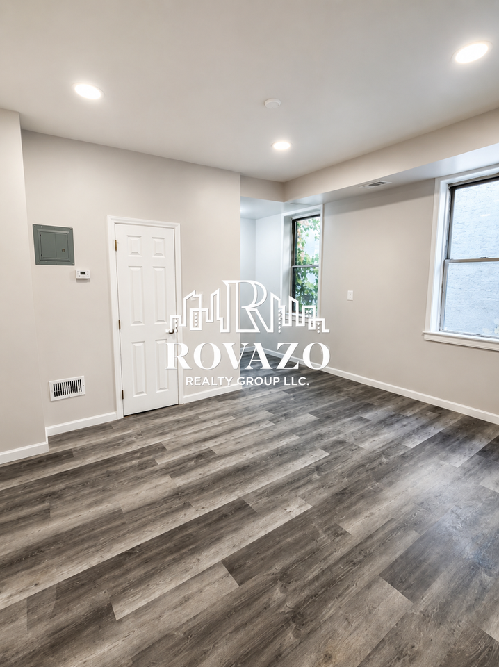 405 N 5th St #3BB - Photo 3 of 5