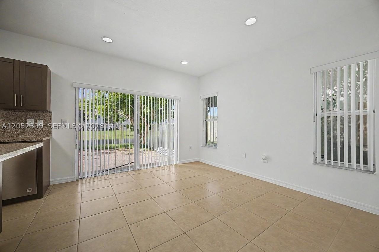 1668 Se 30th St #1 - Photo 7 of 23