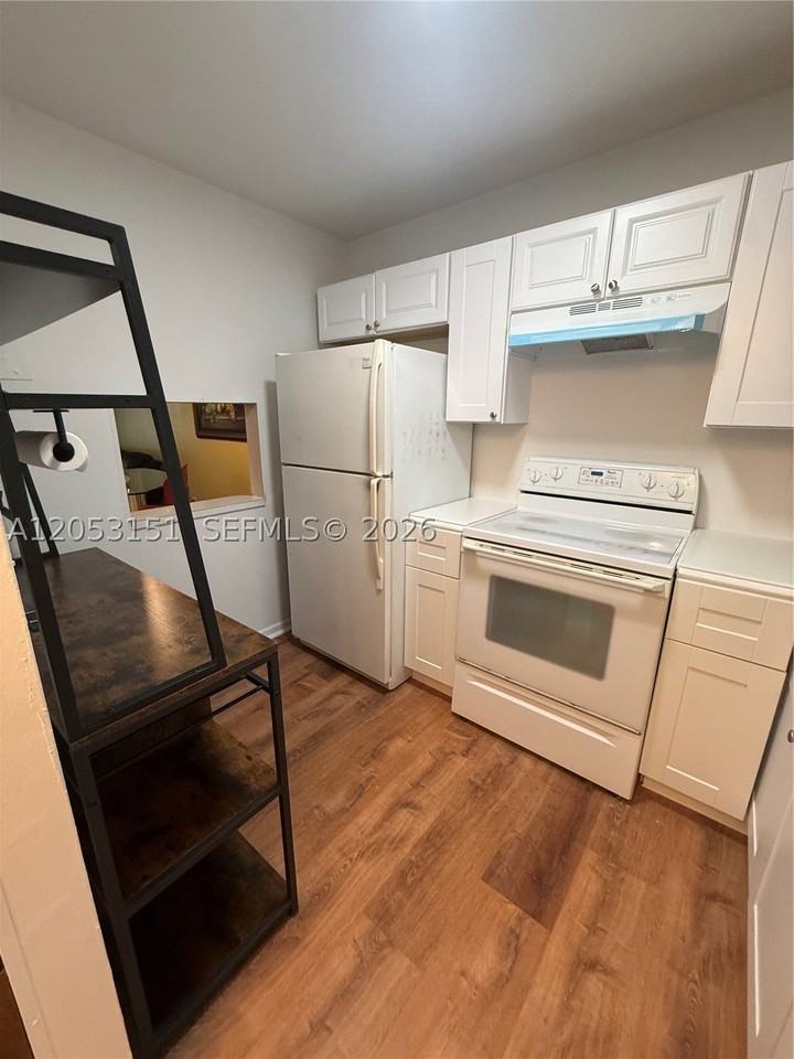 8590 Sunrise Lakes Blvd #309 - Photo 6 of 24