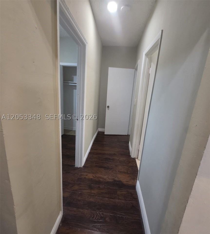 1008 N 18th Ct #101B - Photo 5 of 21