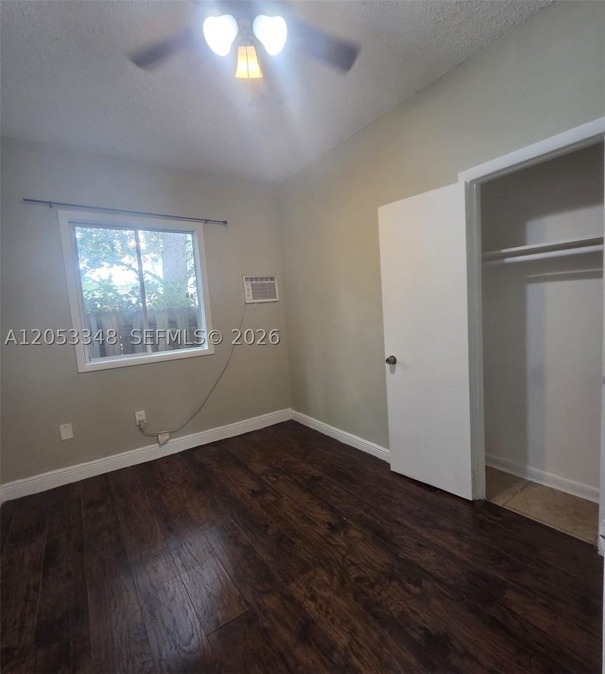1008 N 18th Ct #101B - Photo 7 of 21