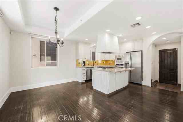 1918 Harriman Ln - Photo 6 of 7