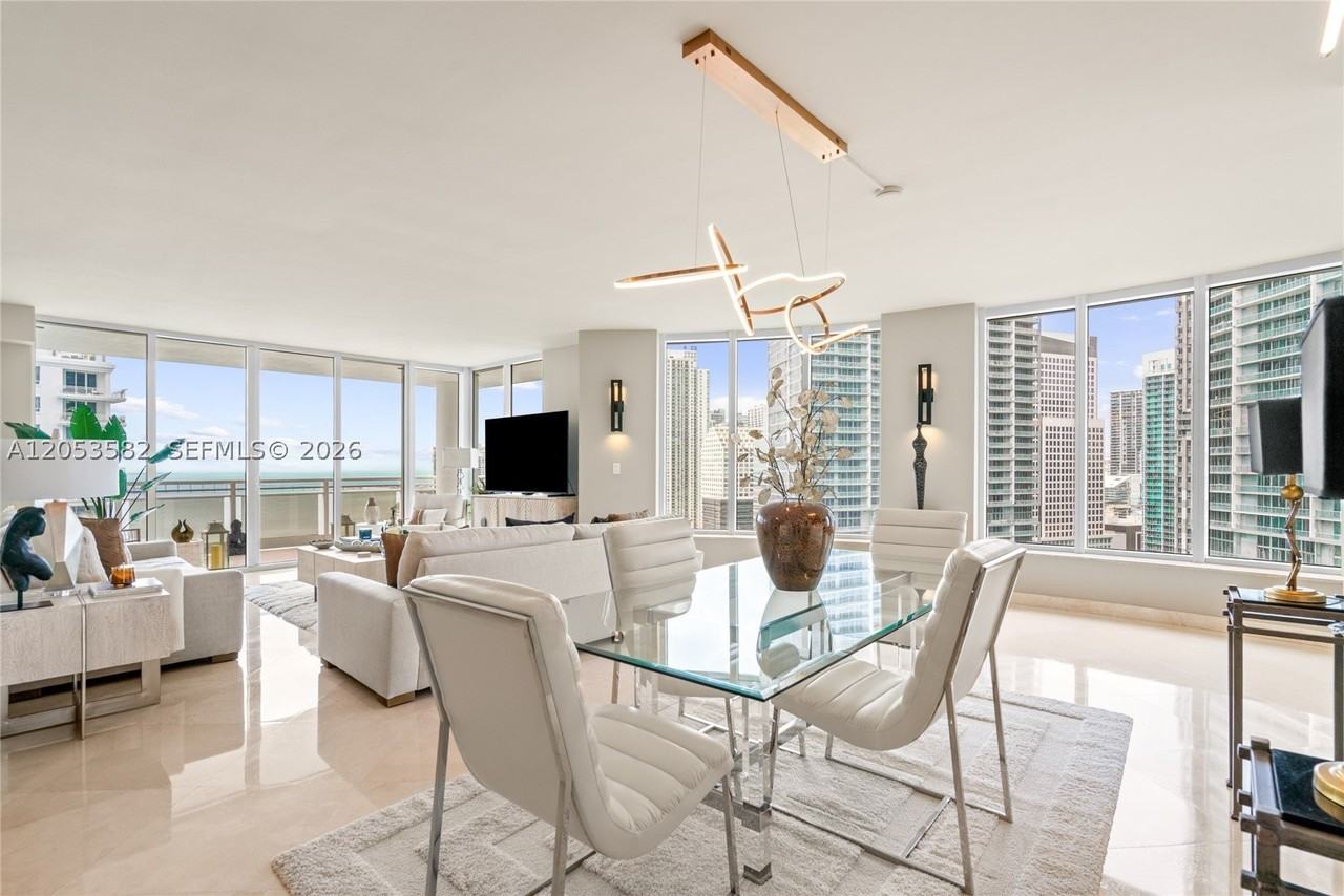 901 Brickell Key Blvd #2804 - Photo 4 of 50