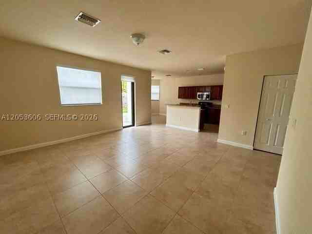 14435 Sw 16th St - Photo 7 of 35