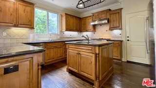 1011 Green Ln - Photo 7 of 7