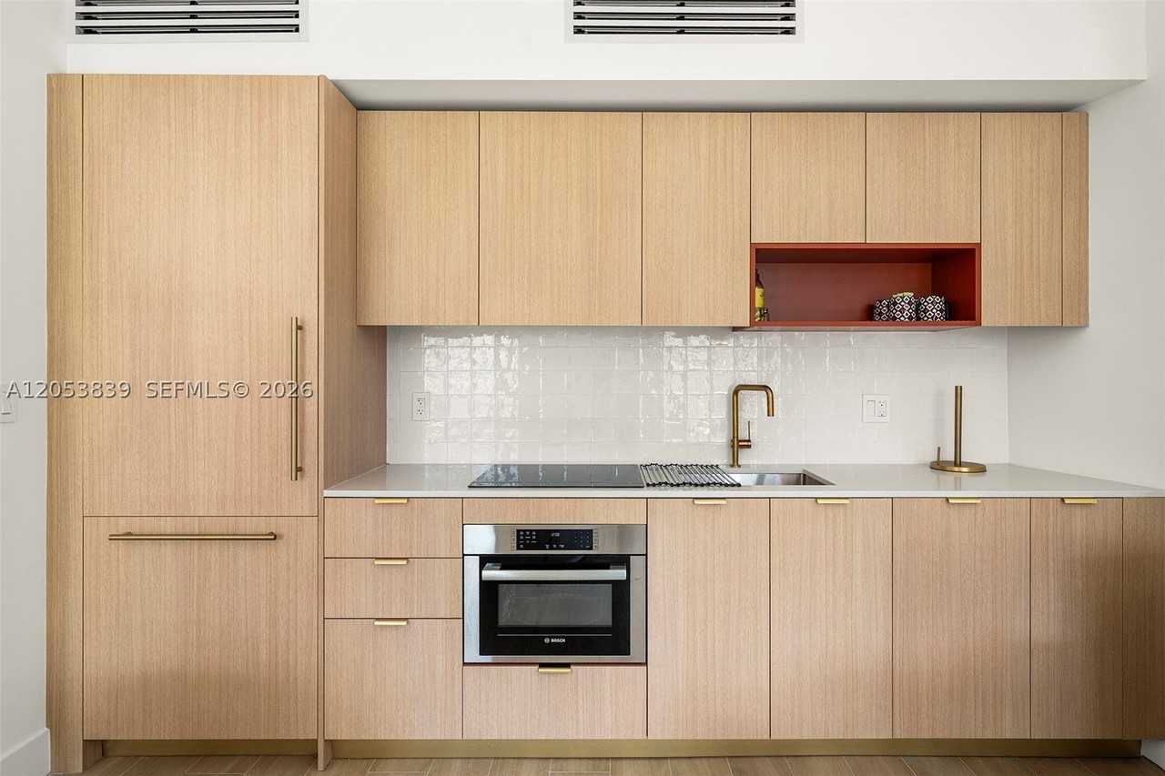 90 NE 32 St #312 - Photo 6 of 36