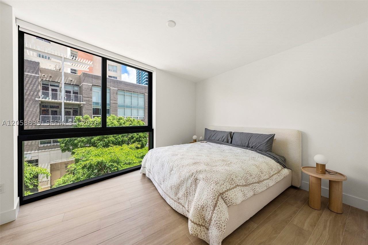 90 NE 32 St #312 - Photo 7 of 36