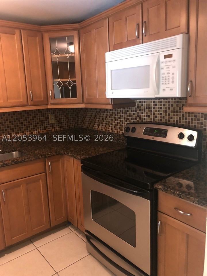 11252 Royal Palm Blvd #11252 - Photo 2 of 11