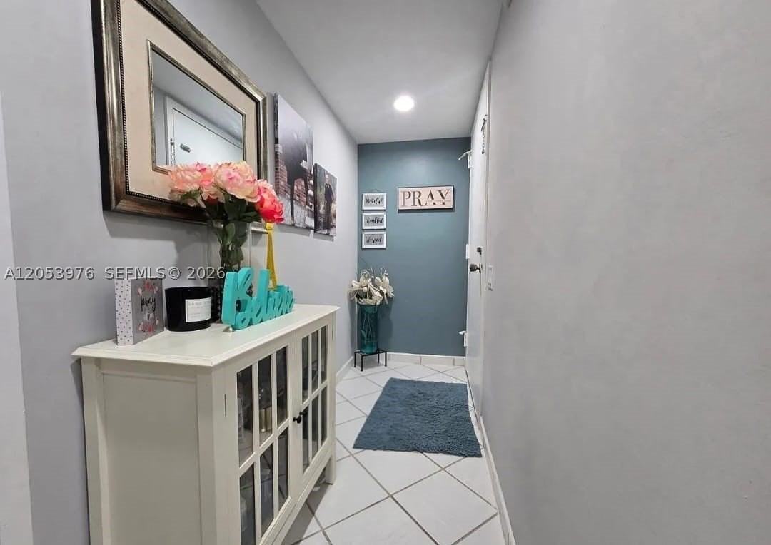 1103 Bahama Bnd #H2 - Photo 4 of 13